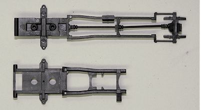 das halbe Fahrwerksunterteil neben dem noch ungekürzten Oberteil