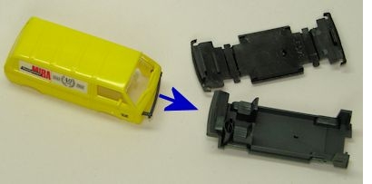 Herausziehen des Kühlergrills