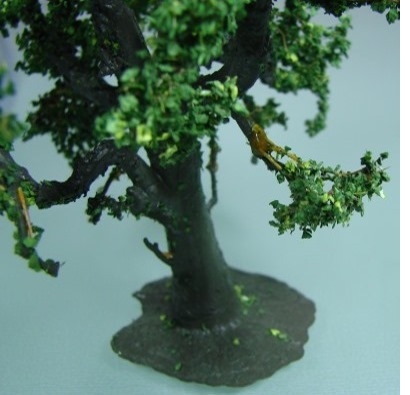 viel Klebstoff stellenweise auch im Geäst