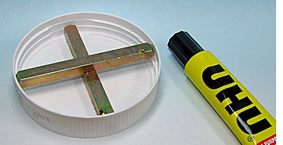 Standfuss, Allesklebertube