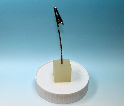 die fertiggestellte 'dritte Hand'