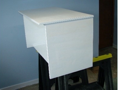 die Werkbank nach dem zweiten Farbauftrag